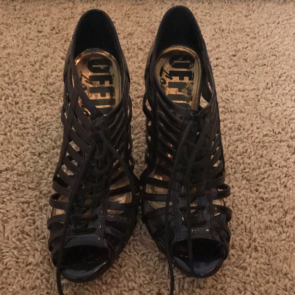 Office Cage Lace-Up Heels - Picture 2 of 3